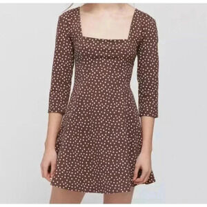 Women's S Urban Outfitters Brown And White Polka Dot 3/4 Sleeve Back Cut Out.